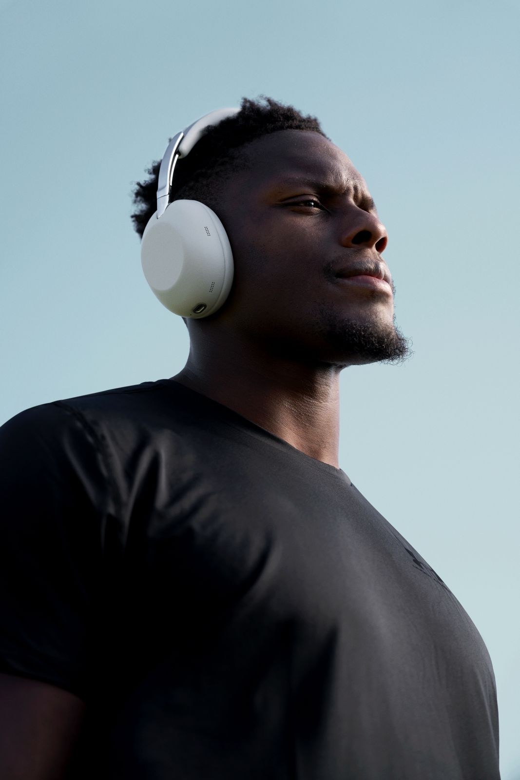 Talent in headphones
